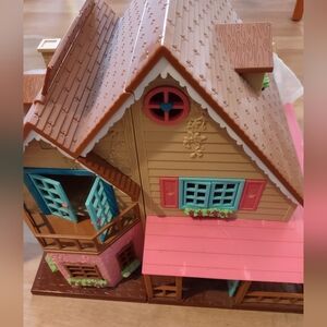 Lil’ Woodzeez Honeysuckle Hillside Cottage